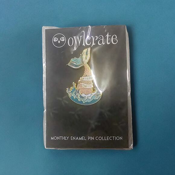 Owlcrate New enamel collector pin Beneath the Waves - Picture 5 of 5